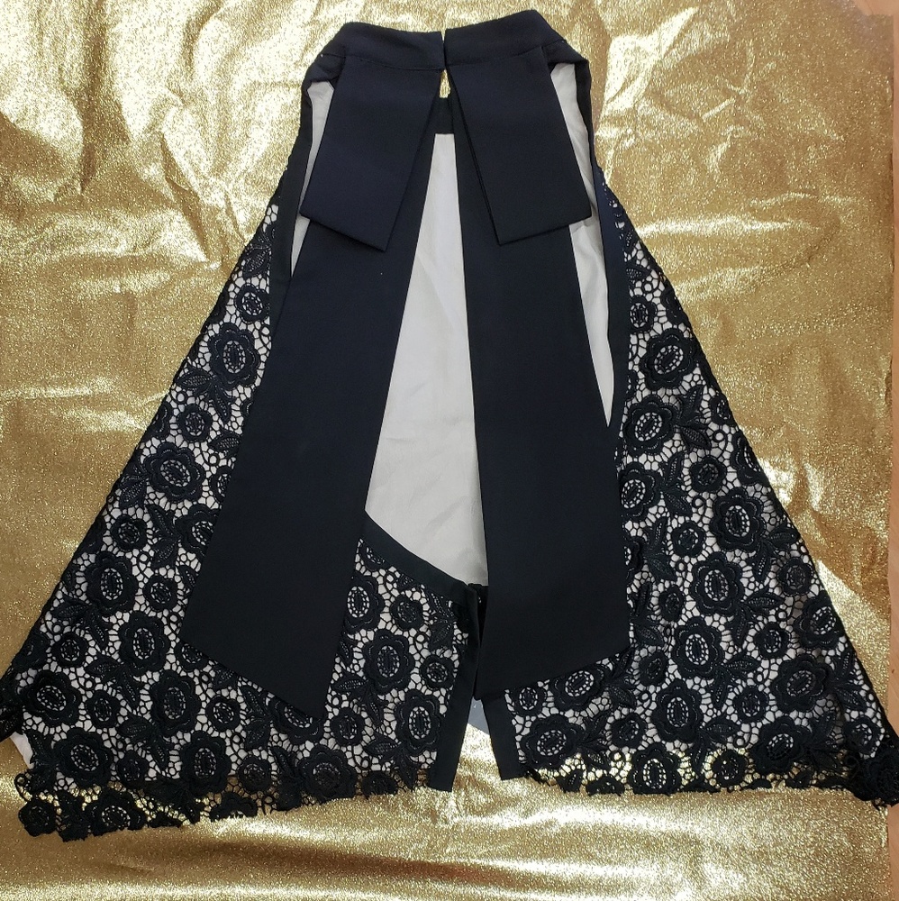 Lace crop